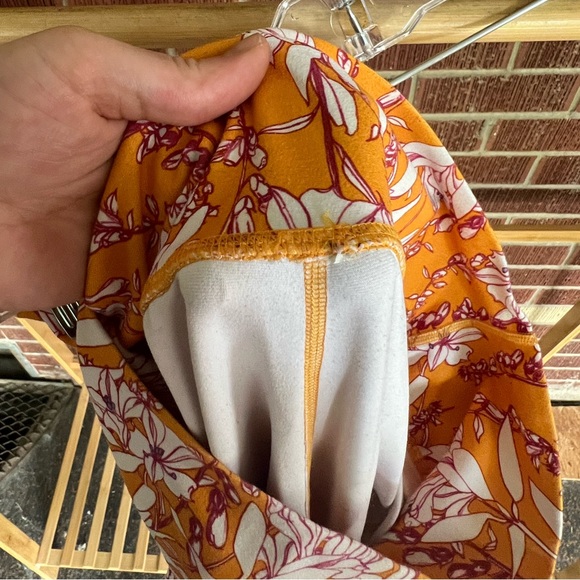 Golden yellow floral leggings - Picture 3 of 3